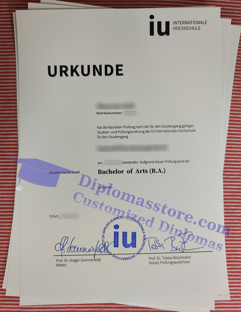 IU International University diploma, IU internationale hochschule urkunde,