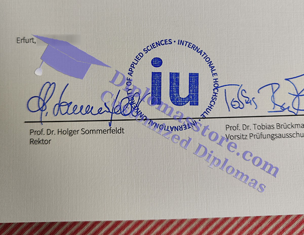 IU internationale hochschule degree, IU urkunde seal,